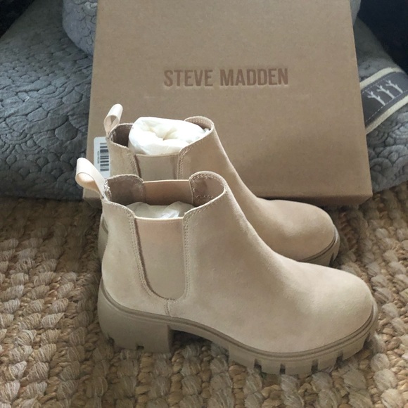 Steve Madden Shoes - Steven Madden Chelsea Boots nwot